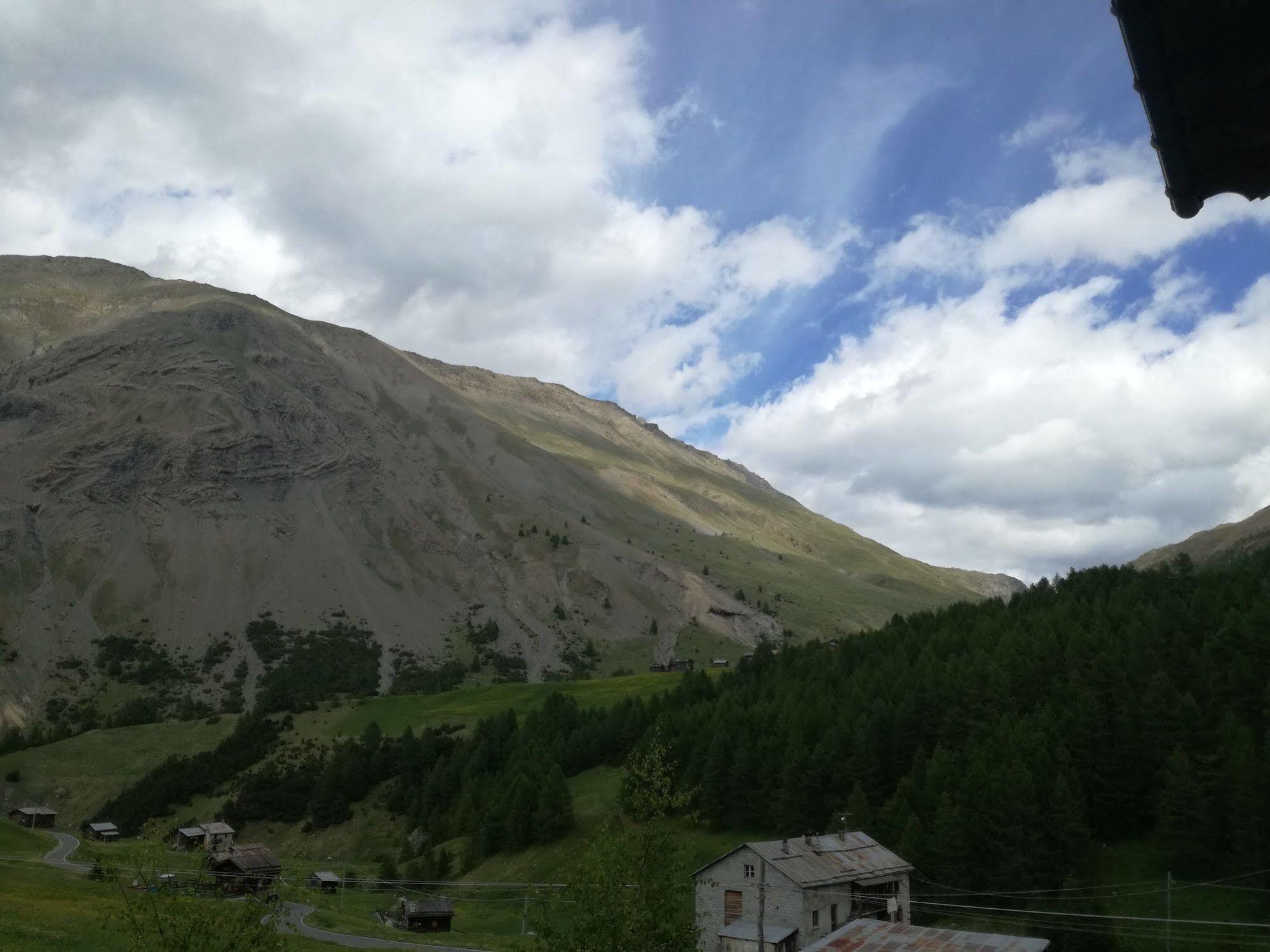 Hotel Bait De Angial Livigno Luaran gambar