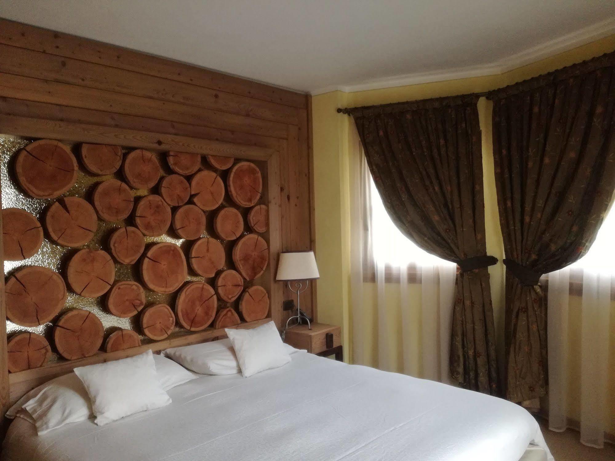 Hotel Bait De Angial Livigno Luaran gambar